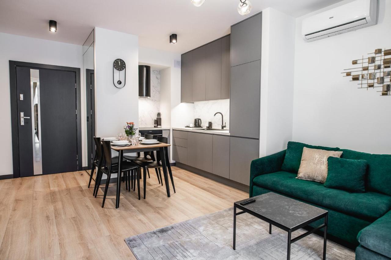 Mkm Apartments Lublin Exteriör bild